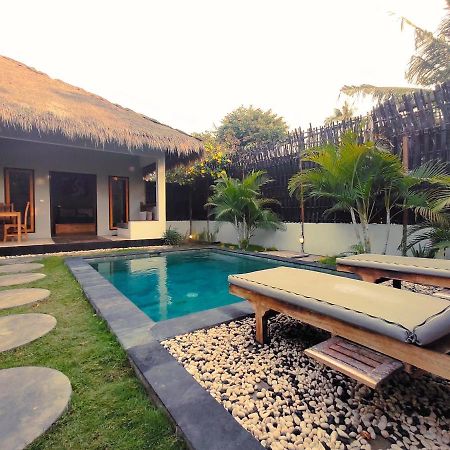 Ying Yang Villa กิลิไอร์ ภายนอก รูปภาพ