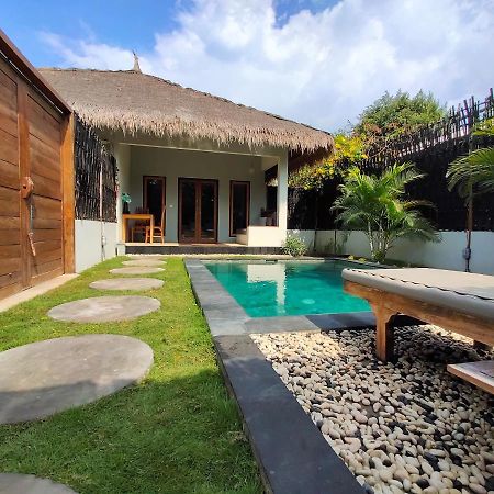 Ying Yang Villa กิลิไอร์ ภายนอก รูปภาพ